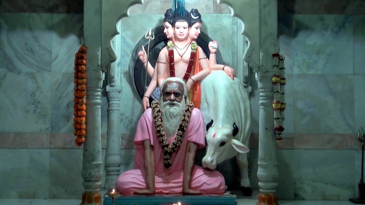 Yogiraj Sri Gagangiri Maharaj